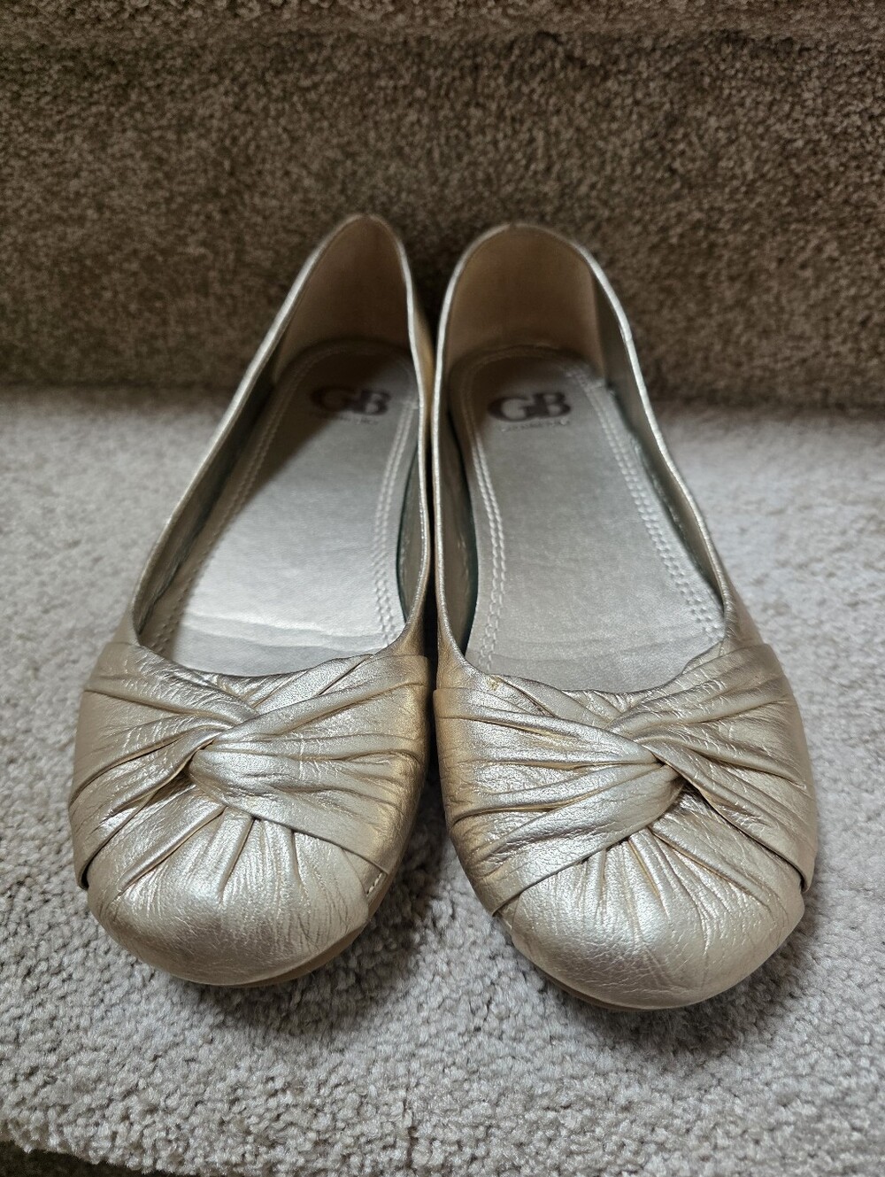 Gianni Bini Metallic Gold Knot-Detail Ballet Flats        Size 7 Women